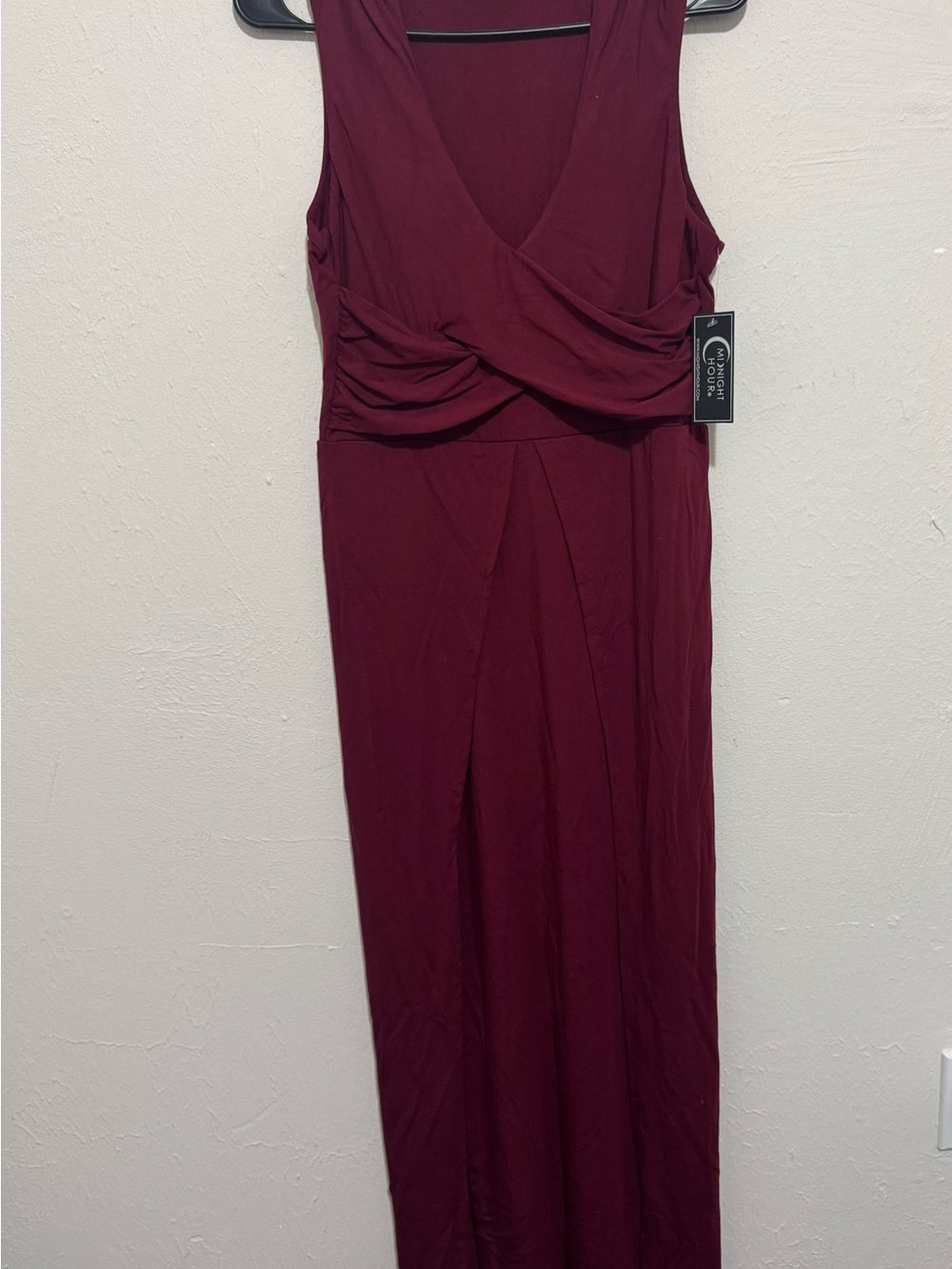 Sleeveless Twist-Waist Maxi Dress in Wine